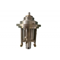 带顶出中心机构